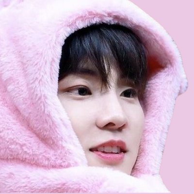 mybuyingacc's profile picture. she / 2001 / read carrd.