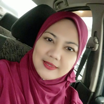Working Wifey and Mommy who luv Singing, Art, Reading and Travelling. #JDT #KUL #MY