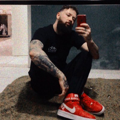 xikex4's profile picture. 👻