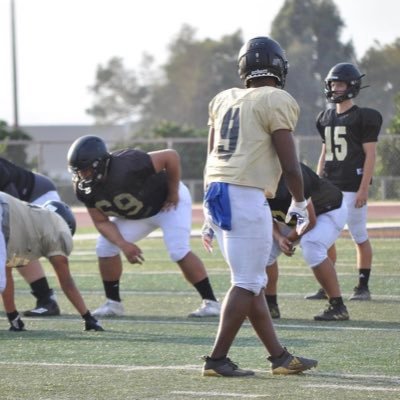 Citrus Valley high school C/O 2022 OLB/SS 6’0 , 205lb (951-451-9006) Slimeslat93@gmail.com/ Dual Sport athlete 🏃♂️🏈 Instagram: rabow._