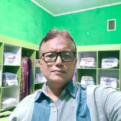 Shofi Laundry menangani semua jenis laundry baik satuan atau kiloan dengan layanan terbaik dan tersertifikasi CLE  2017 (Certified Laundry Entrepreneur) th.2017