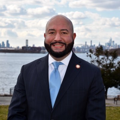 Official Twitter for NYC Council Member Rafael Salamanca, Jr. District 17 - South Bronx | Land Use Chair | Fighting for a cleaner, safer and healthier Bronx.