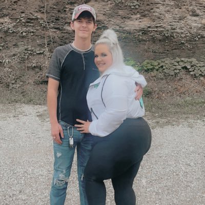 toriahope96's profile picture. • 25🎂🥂•Sebastian❤️03/20/2021❤️