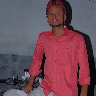 Ayushsi94206779's profile picture. bhumihar 52🤙
I’m such a person who believes in love but have no interest in relationship⚰️🔥