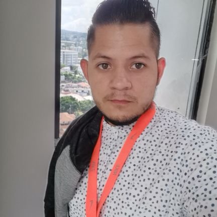 alezanderrivas's profile picture. #sonmomentos