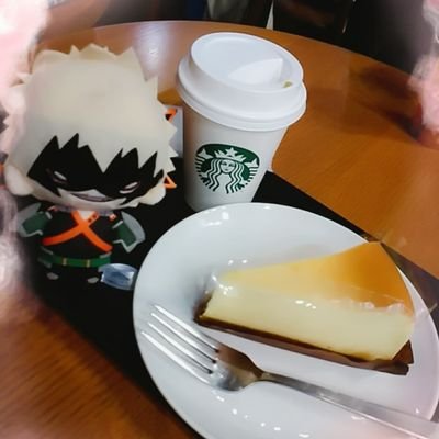 📸SONYを練習中。Dハロ・初代J♡/ホラナイ🦇。夜のディズニーをゆっくり散歩したい。主に刀ミュ/ヒロアカ/ツイステ/セラムン/CQLの沼にいます。ハンドメイド🪡@reinyagow
