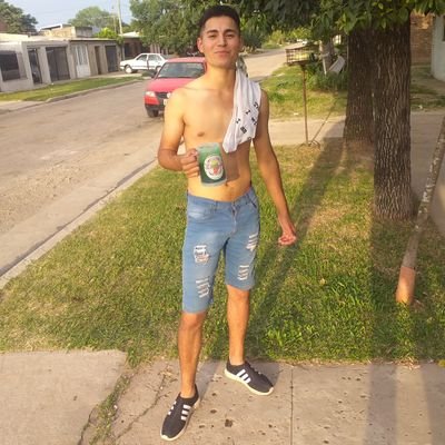 De River siempre. fans de los Simpson. aguante el futbol, la familia, los amigos y el escabio... A LA GRANDE LE PUSE CUCA... 😌👽🙃💪