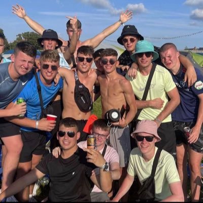 hugh97623471's profile picture. 