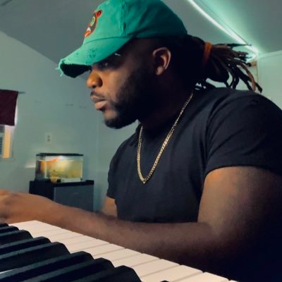 one of the hottest producers coming straight out of Mobile Alabama makes some 🔥 beats Follow on Instagram @713_Banga