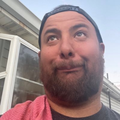 missingda90s's profile picture. Living the dream, Small Business Owner, Part Of The Millions of Conservatives in California