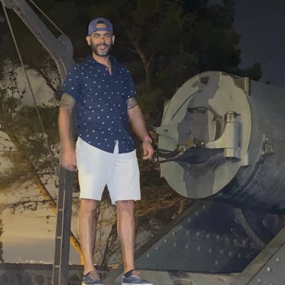 Roman_Pozzo's profile picture. 🇺🇸 - 🇻🇪  Lift. Drop. Repeat