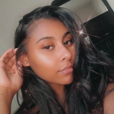 vyonnedivagmail's profile picture. Ncat | 20 | certified lash tech | IG: @vyonne_diva