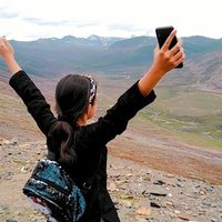 Rᑌⓜ𝐀𝒾ˢᵃ Ҝн𝓐N (@romaisa_ali) 's Twitter Profile