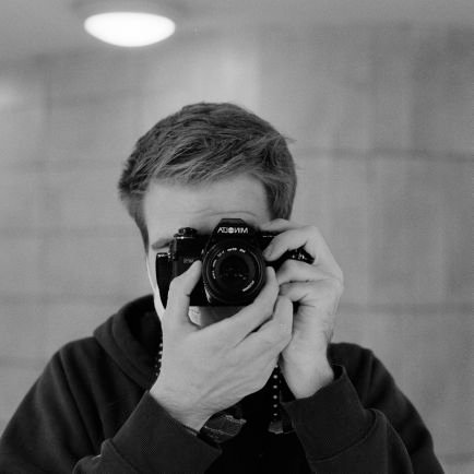 Julian Fotofuzzi - Der Allerechte Profile