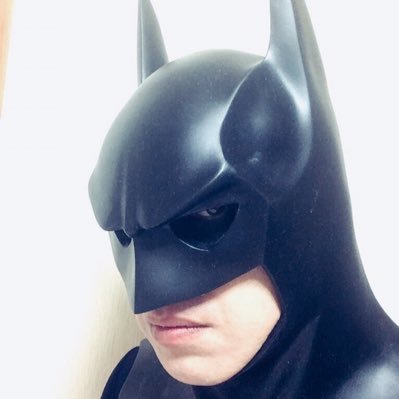 30R9wp's profile picture. 漫画、映画、アニメ、バイク、酒と肴…バットマン好きを拗らせバットモービルからのミニカー集め、コスプレへと至る。