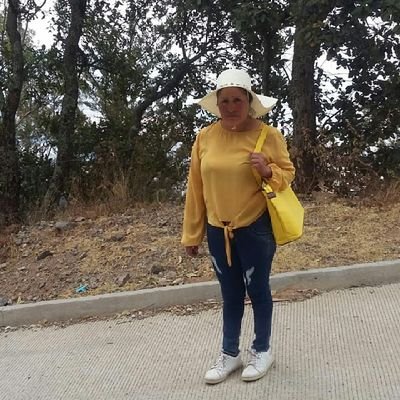 SenovioLaura's profile picture. 