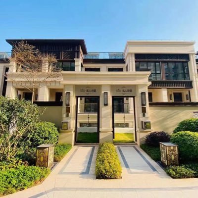 jinhuaxiao's profile picture. 英俊潇洒，风流倜傥