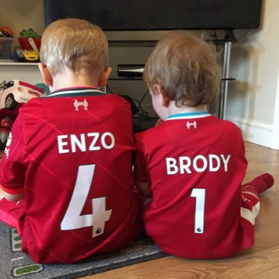 Has two beautiful little boys. support liverpool, plays football, ⚽️ loves life :)