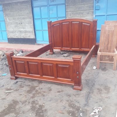 carpenter/logistics
deliveries done with passion