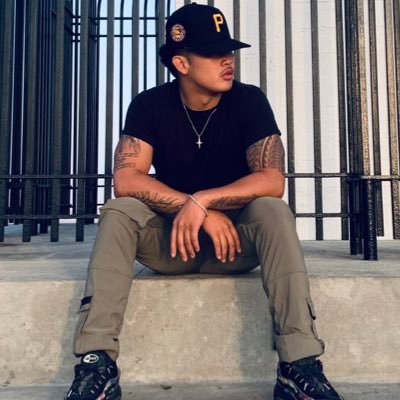 24♌️ #SQUAD #SHIFTEAM #ballislife🏀 SC:jr_ballin13 #bayarea707💯🔥 live life to the fullest✨