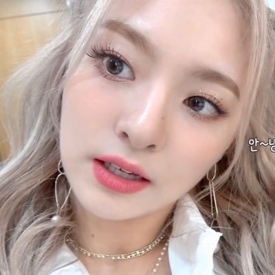 not liking fromis_9 is anti lesbian btw!!! || req if u want