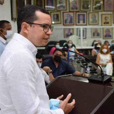 Concejal de Valledupar || Abogado Esp. Derecho Administrativo| Asesor Legal || Asuntos Políticos | Arturo y Elizabeth

Instagram: @omardittadz