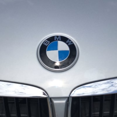 CharoenbunAmorn's profile picture. my heartbroken but my love never die