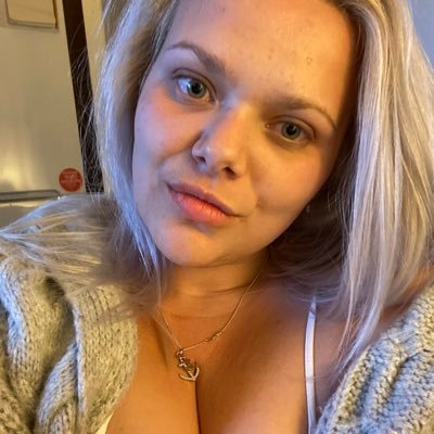 WillersVY's profile picture. From the small island in the middle of the Irish Sea

🇮🇲You get what you see

I’m only ever true.