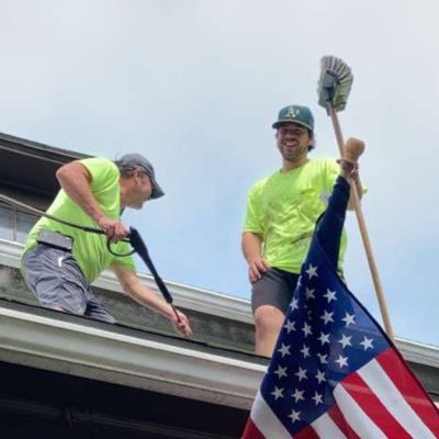 QHanafin's profile picture. 570 |