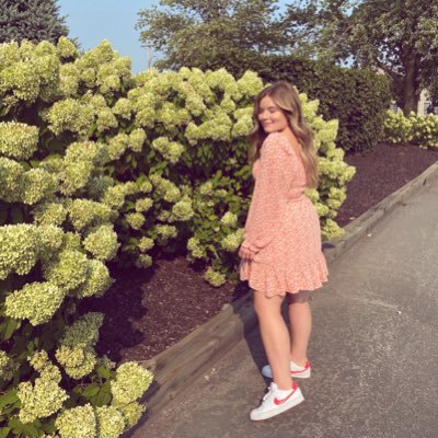 AshlynBrza's profile picture. You don't know me like that.