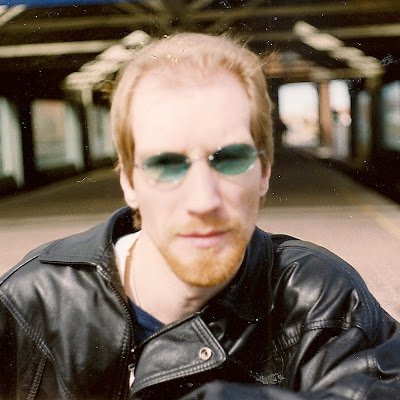 LarrySe41081398's profile picture. Me