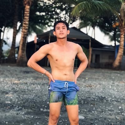 daryl_kim's profile picture. Photographer. Instrumentalist. Fitness Enthusiast. Vocalist.