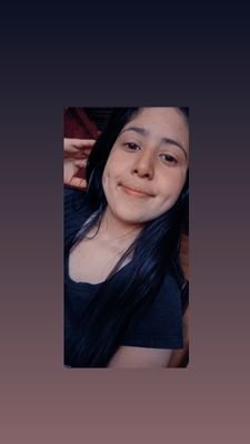 “Si no puedes ser insustituible, hazte inolvidable“. 💕 
(Sígueme y te sigo)