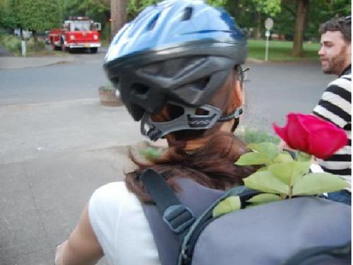 Account Manager for a marketing communication firm. Interested in sustainable and green issues. Enjoy biking, gardening, cooking, pondering, traveling.