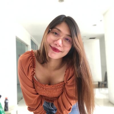 KarrMiee's profile picture. 