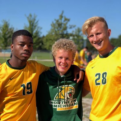 MichaelPoggi8's profile picture. Poggi