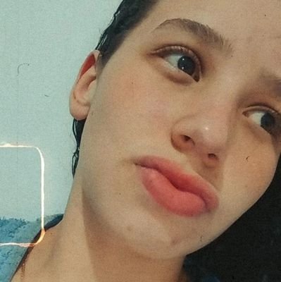 20y,
enfermeira,
apaixonada por mulheres
(L)GBT 🌈