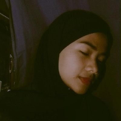 Megaputririzki2's profile picture. Banggalah menjadi dirimu sendiri meski banyak yang tidak menyukaimu, mereka membenci karena mereka tidak bisa menjadi seperti dirimu.