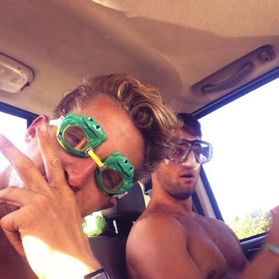 FineMeCuzImHere's profile picture. whiskey, house music and hockey.