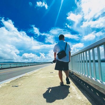 大阪東心斎橋LIVE&BAR 真心場(@mahorobalive)店長/まえだかずき/沖縄生まれ、お寺育ち、元自衛隊/Instagram(https://t.co/s683aTTtoE)