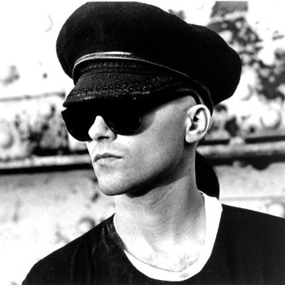 AlanMosMoore's profile picture. Yesterday was awful. Today is discolored.