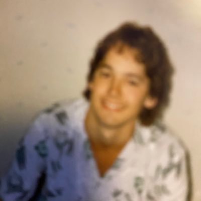PerJakobsson4's profile picture. Trött på såsseriets inavlande i myndigheter och ljugande för att till varje pris få makten.Gillar sport(främst Brynäs). Högerut..