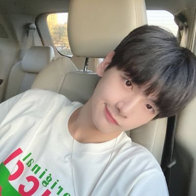 Imyour_fn's profile picture. 🤍