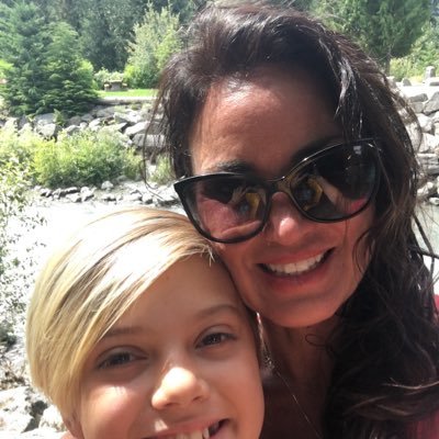 LesilMcGuireAK's profile picture. A joyful mom, daughter, sister, friend and business partner living in possibility every single day.