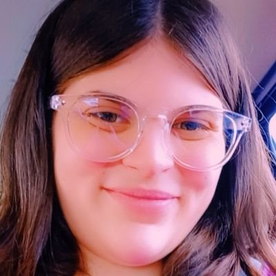 18 //
bisexual // LGBTQ+ // mythical beast //
you're a sweet peach, know your worth//
she/her // smosh fan
#GMM