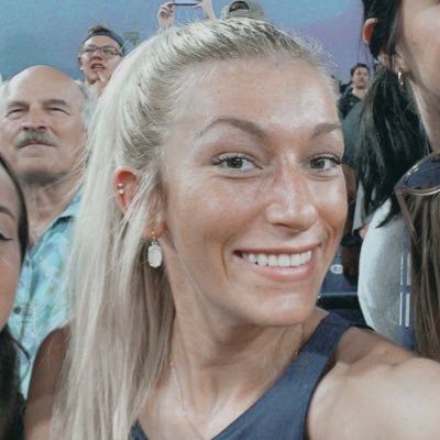 elizabethann3_'s profile picture. 