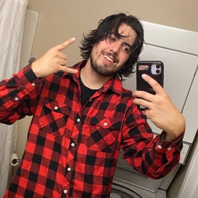 robbiej408's profile picture. im eager, young and qualified