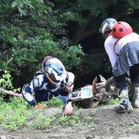 フカーカと YZ250X (@knee_slide) 's Twitter Profile