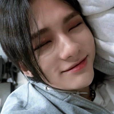 flwrylix's profile picture. #현진 lovestay