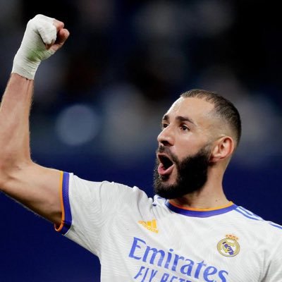 MasterClassDz's profile picture. suiveur curieux mais désintéressé